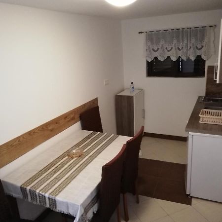 Apartman Cvita Tkon Luaran gambar