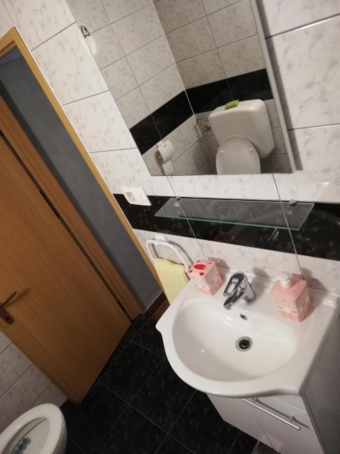Apartman Cvita Tkon Luaran gambar
