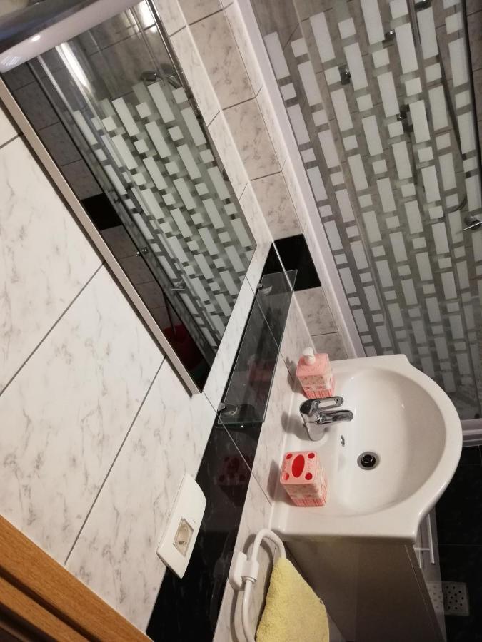 Apartman Cvita Tkon Luaran gambar