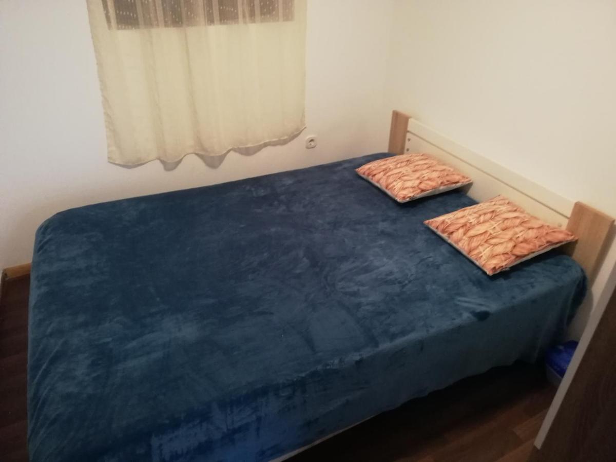 Apartman Cvita Tkon Luaran gambar