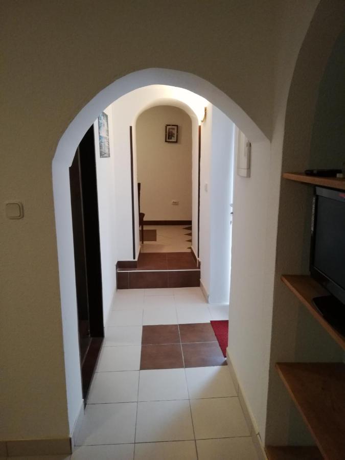 Apartman Cvita Tkon Luaran gambar